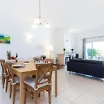 Coolhouses Algarve Lagos, Casa Evasion Лагуш